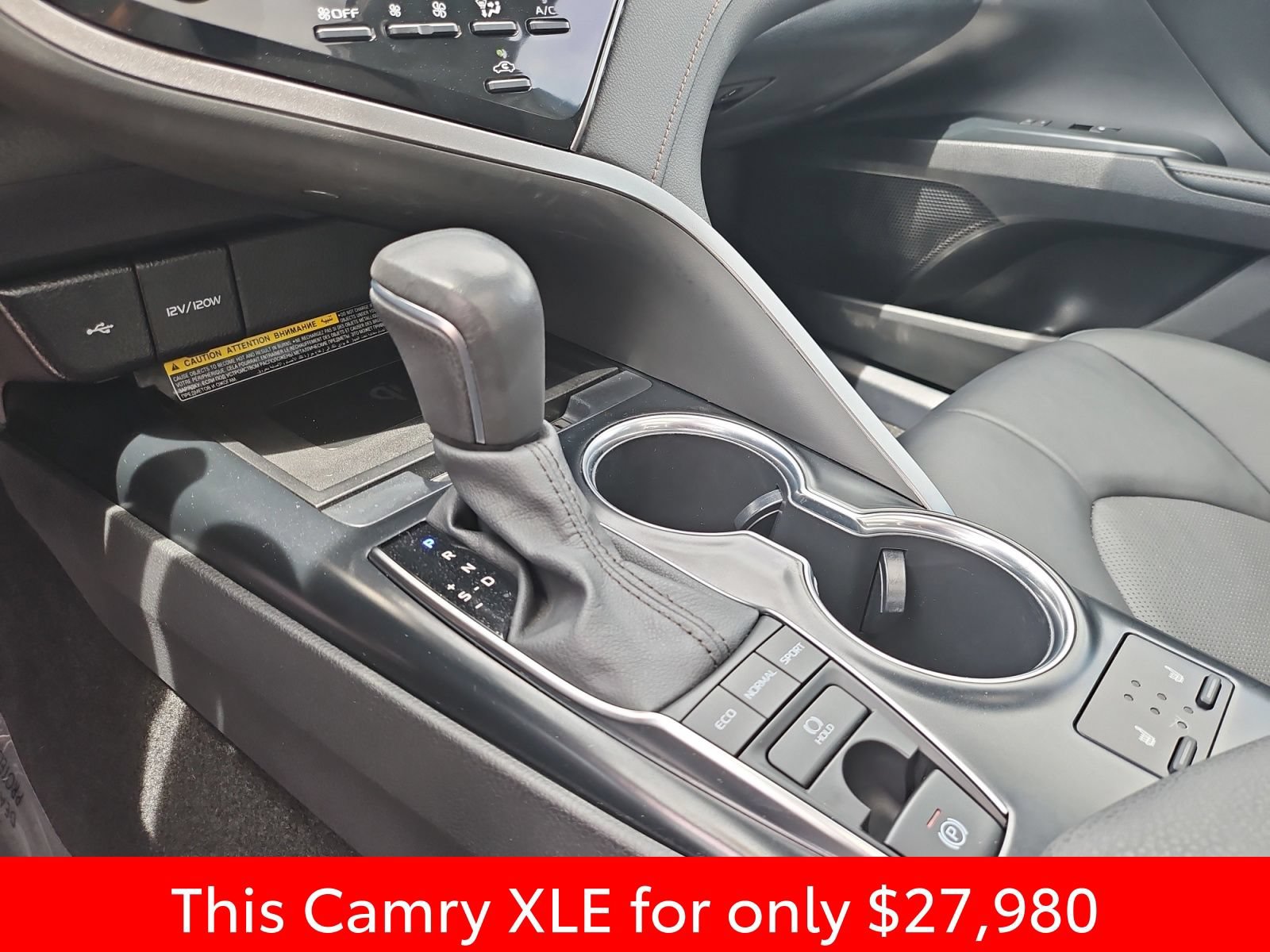 Used 2020 Toyota Camry XLE FWD image 24