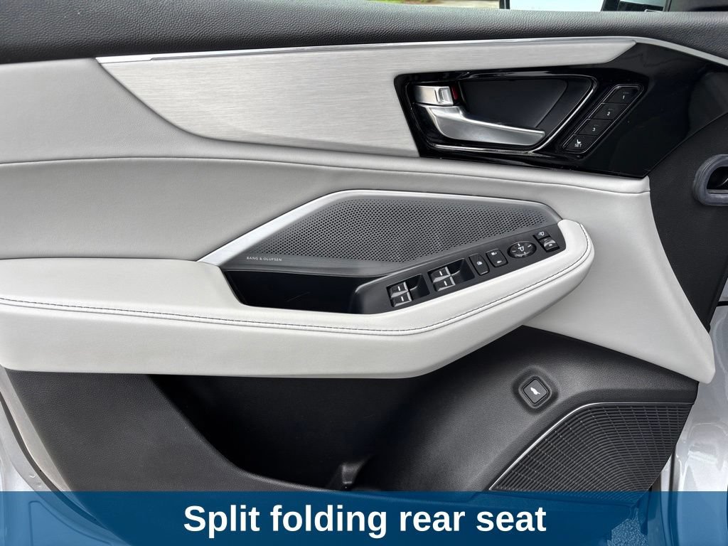 Used 2025 Acura MDX w/ Technology Package FWD image 19