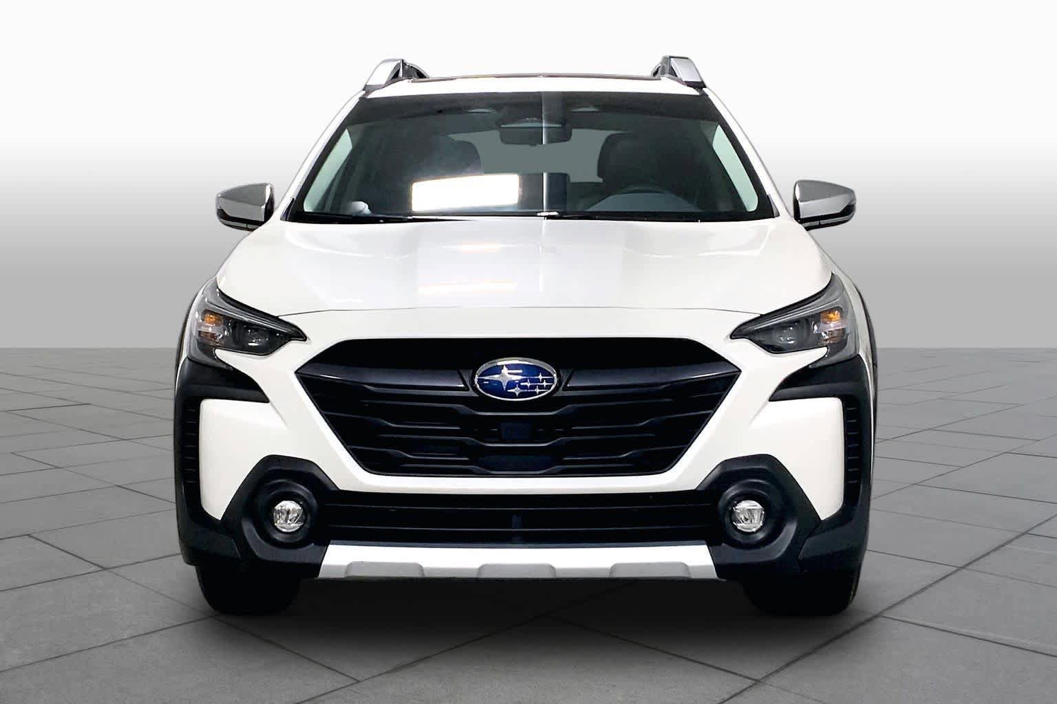 Used 2023 Subaru Outback Touring XT AWD/4WD image 3