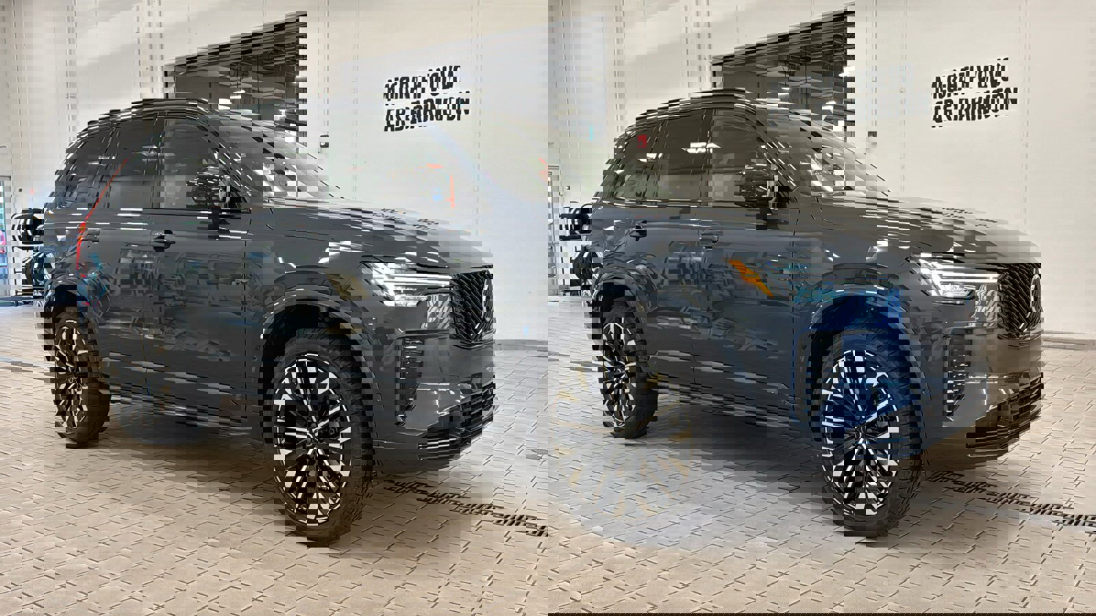 New 2026 Volvo XC90 T8 Ultra w/ Protection Package Premier image 3