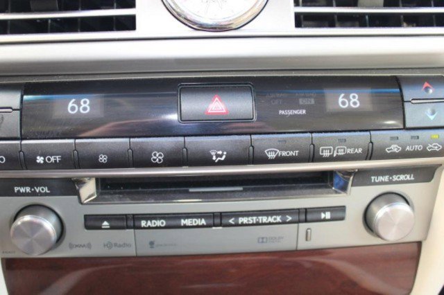 Used 2015 Lexus LS 460 w/ Comfort Package image 32