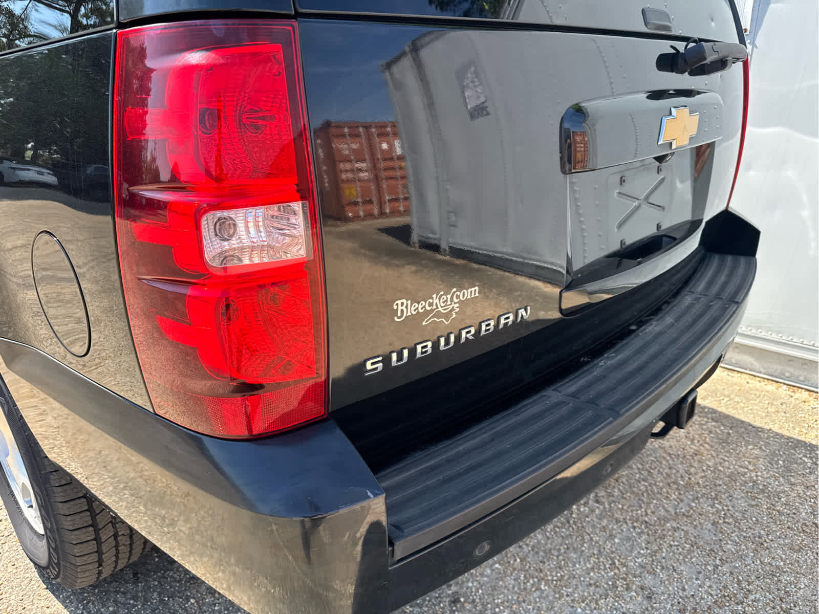 Used 2014 Chevrolet Suburban LT image 18