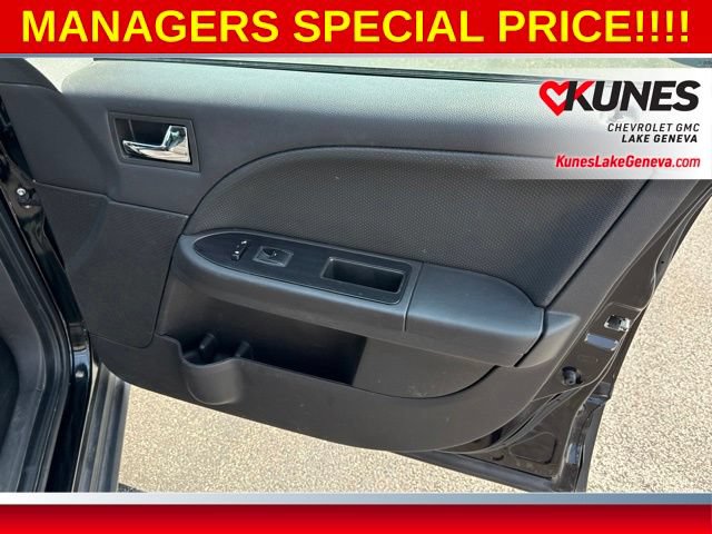 Used 2008 Ford Taurus X Limited FWD image 22