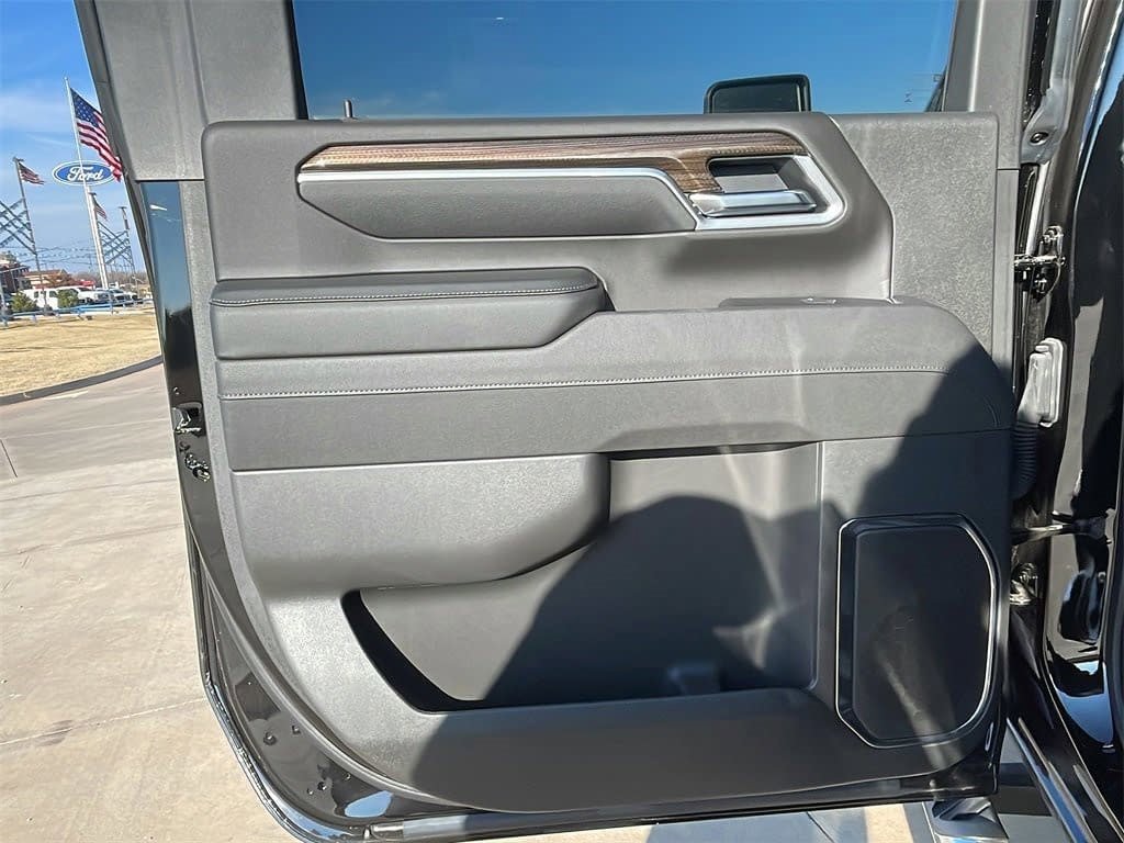 New 2025 Chevrolet Silverado 2500 LT image 11