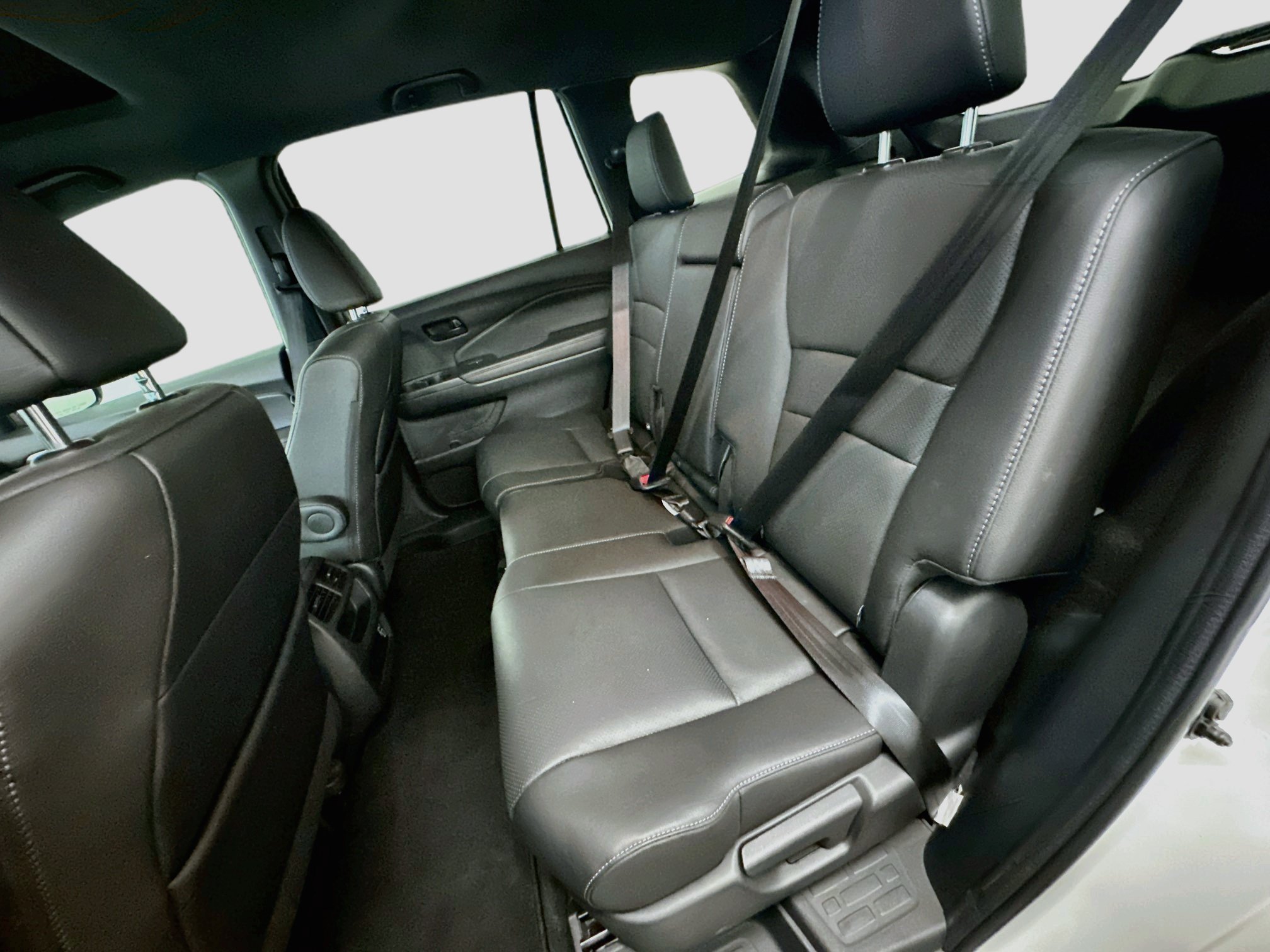 Used 2023 Honda Passport EX-L image 28