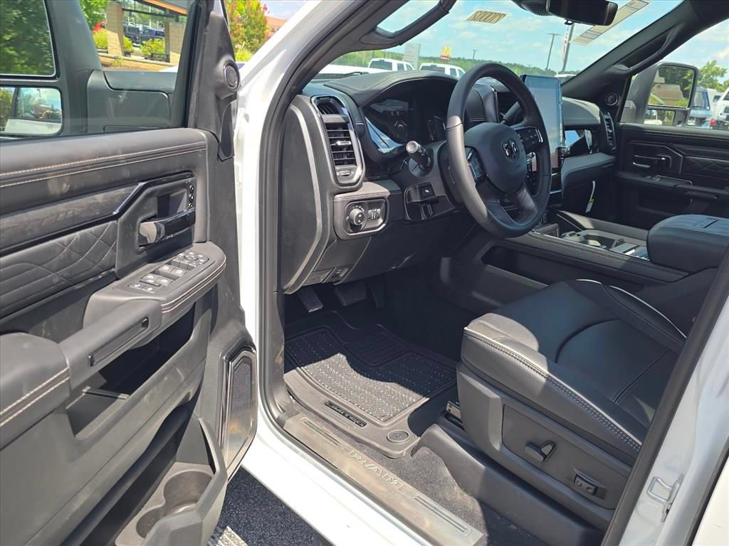New 2027 RAM 3500 Limited AWD/4WD image 4