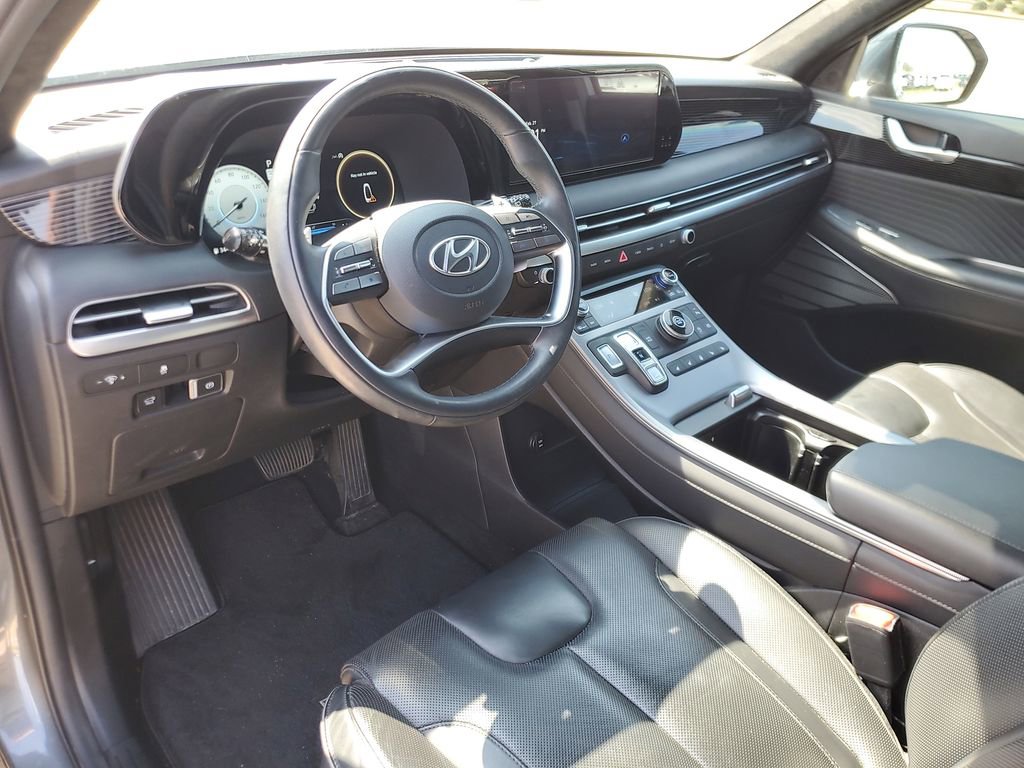 Used 2024 Hyundai Palisade Calligraphy image 17