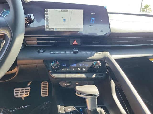 Certified 2026 Hyundai Elantra Sport w/ Cargo Package FWD image 15