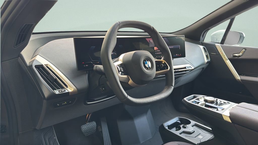 New 2026 BMW iX xDrive45 image 9