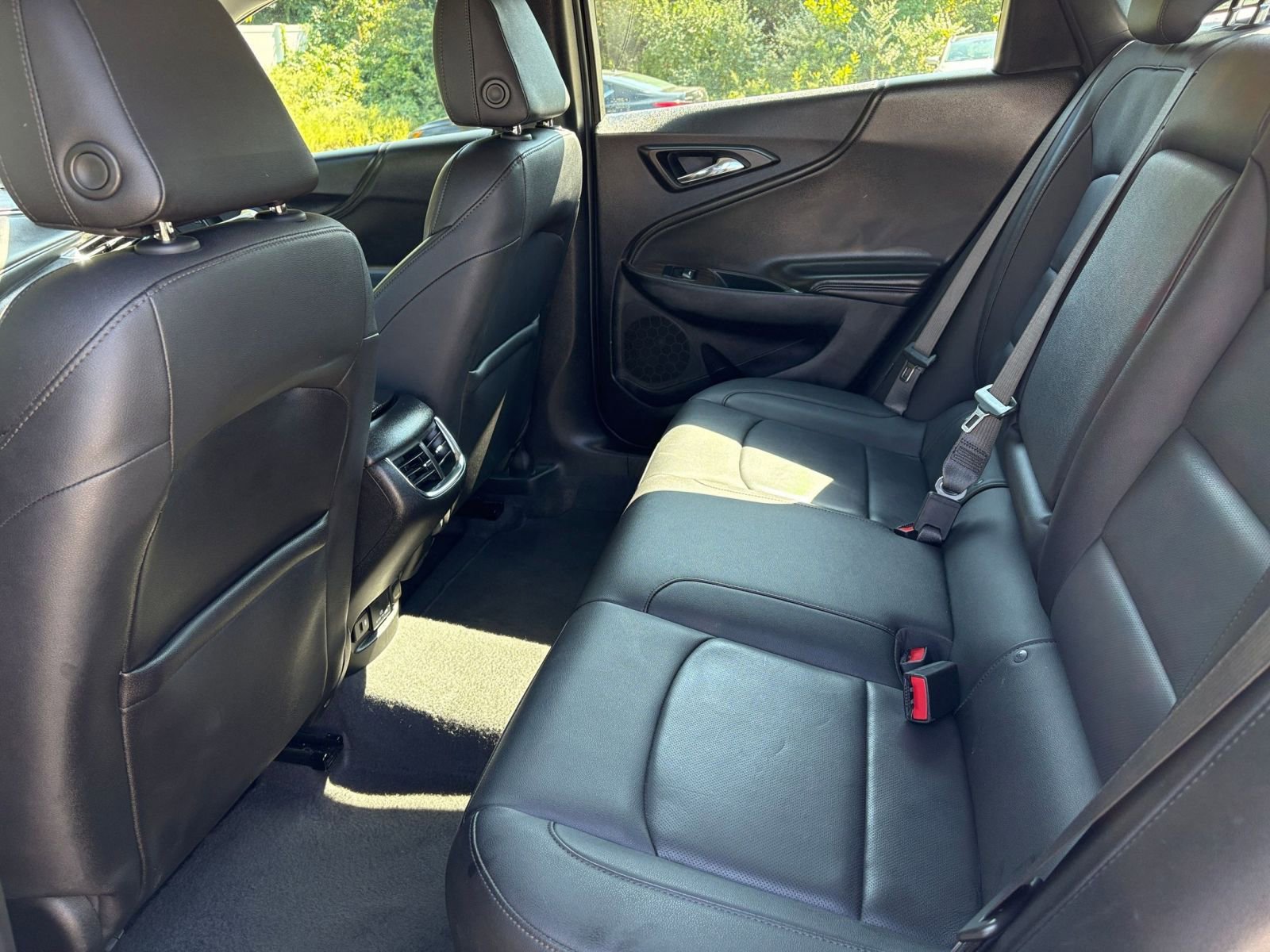 Used 2024 Chevrolet Malibu LT image 25