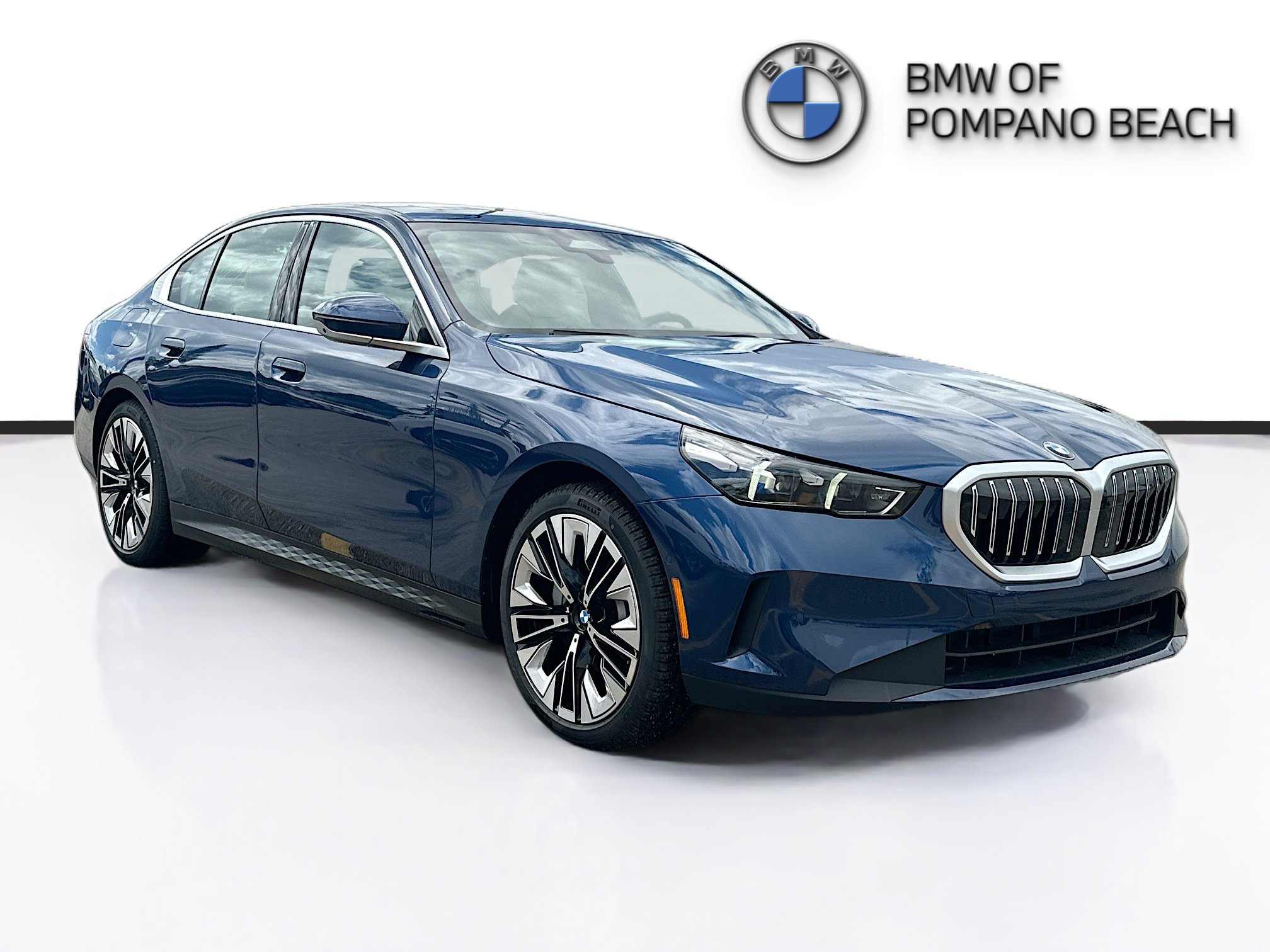 New 2026 BMW 530i w/ Premium Package RWD image 1