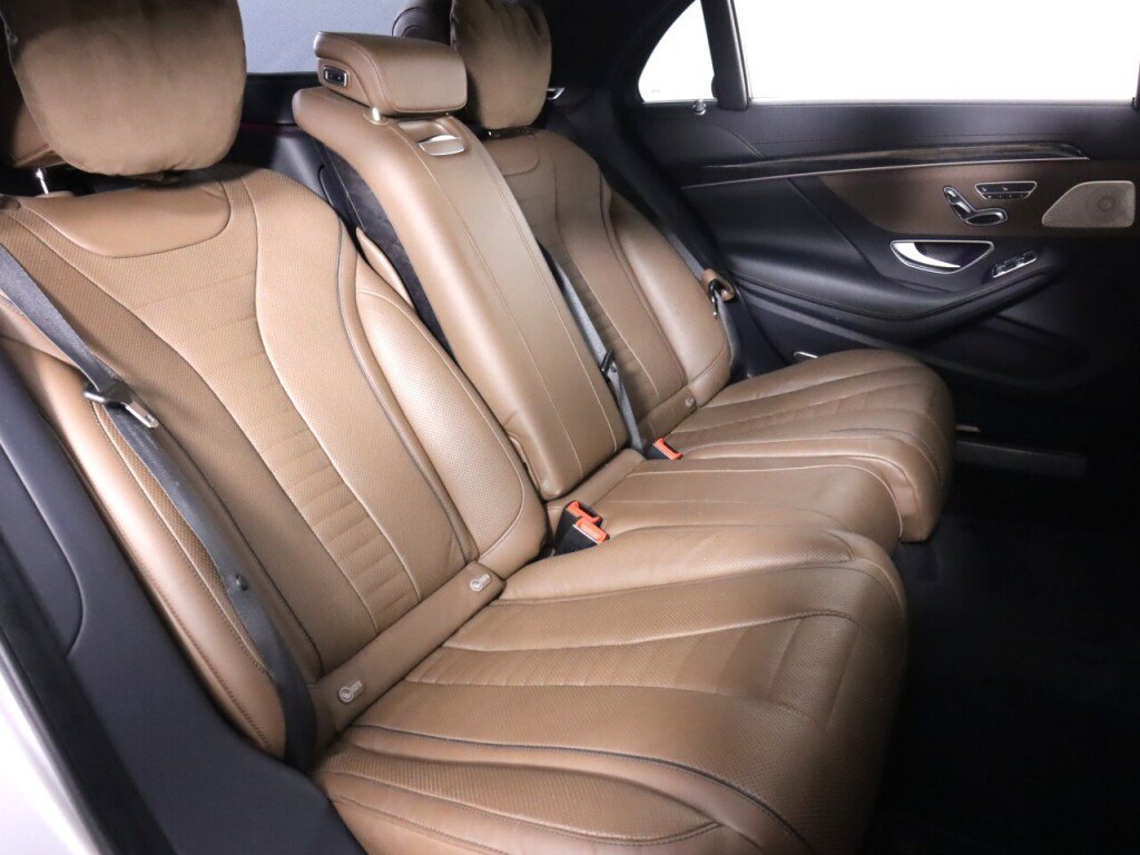 Used 2018 Mercedes-Benz S 560 4MATIC Sedan image 43