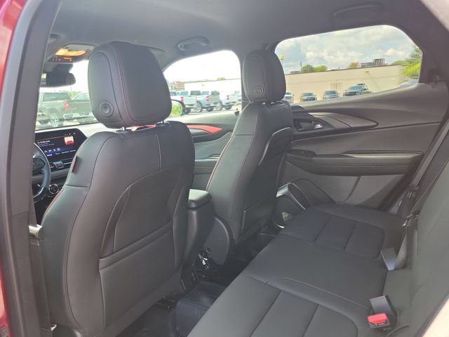 Used 2025 Chevrolet TrailBlazer RS w/ Convenience Package AWD/4WD image 27