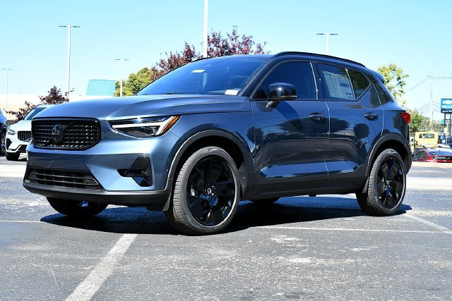 New 2026 Volvo XC40 B5 Ultra w/ Protection Package Premier AWD/4WD image 3