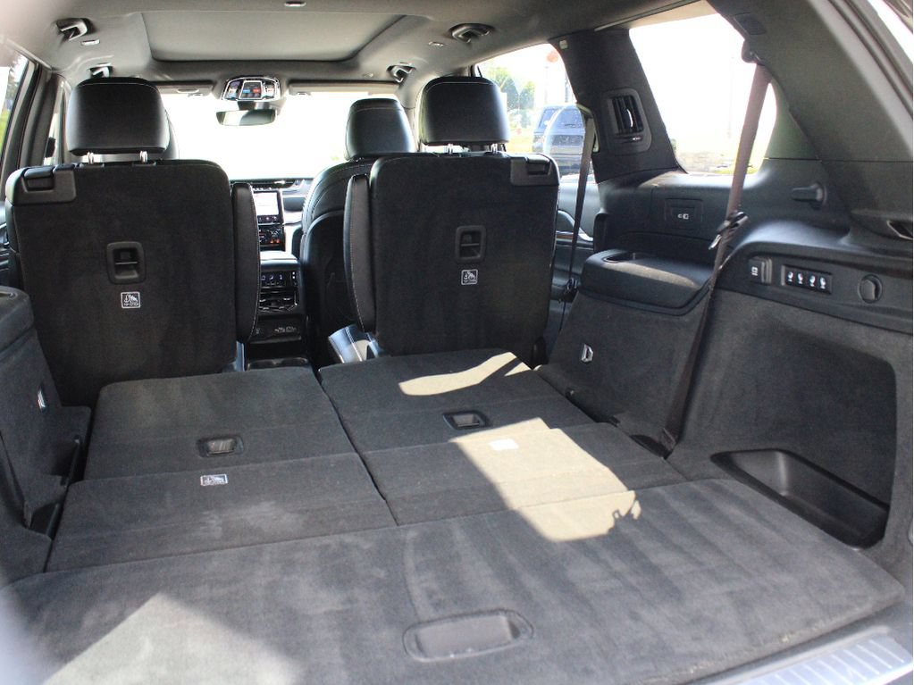 Certified 2023 Jeep Grand Cherokee L Overland AWD/4WD image 34