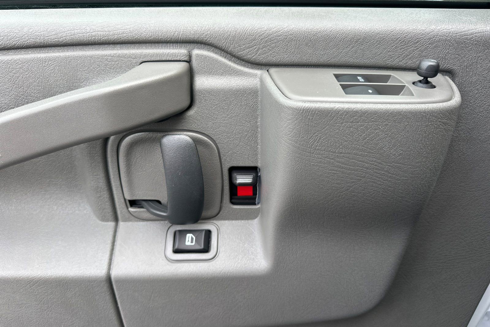 New 2025 Chevrolet Express 2500 w/ Driver Convenience Package image 10