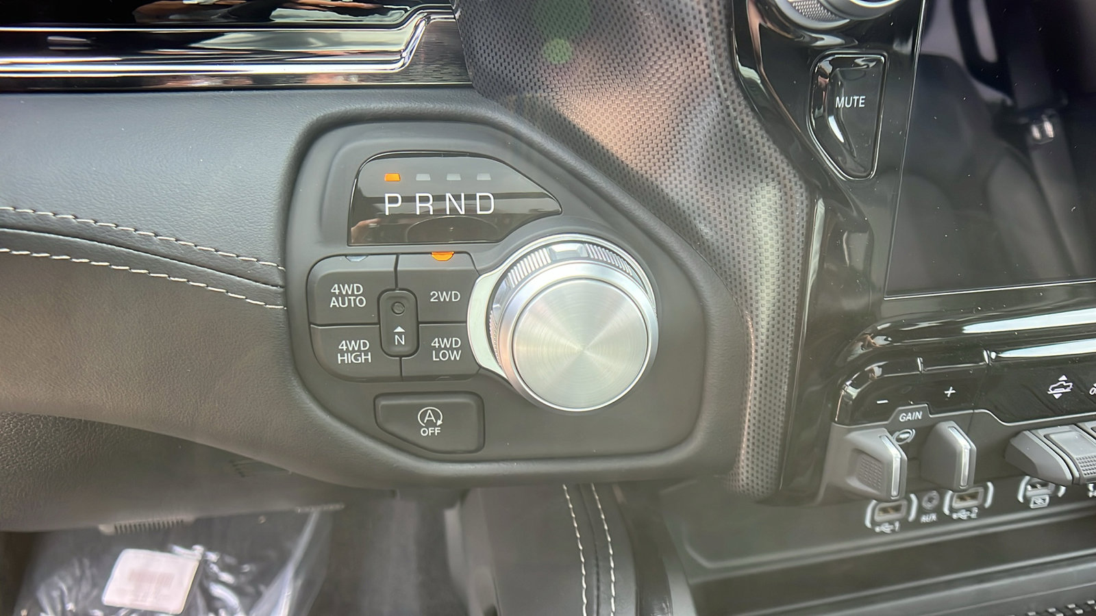 New 2026 RAM 1500 Limited image 28