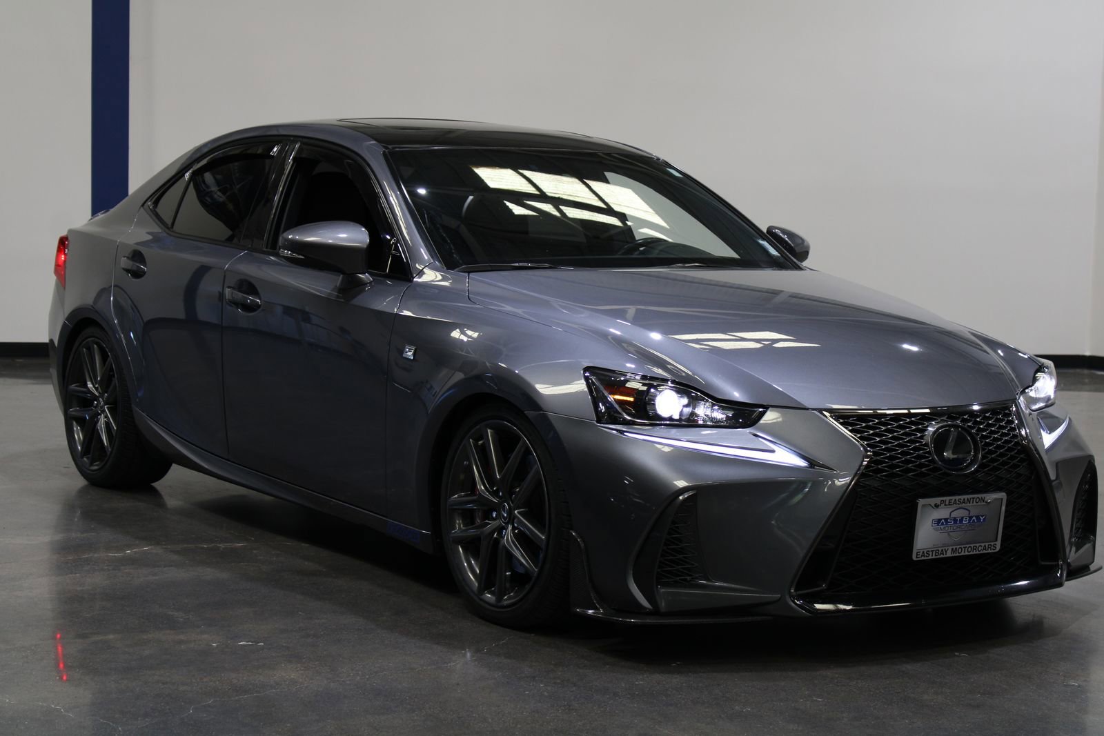 Used 2018 Lexus IS 300 F Sport image 4