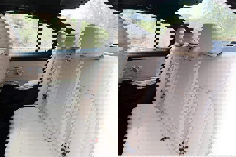 Used 2021 BMW 330e w/ Convenience Package image 34