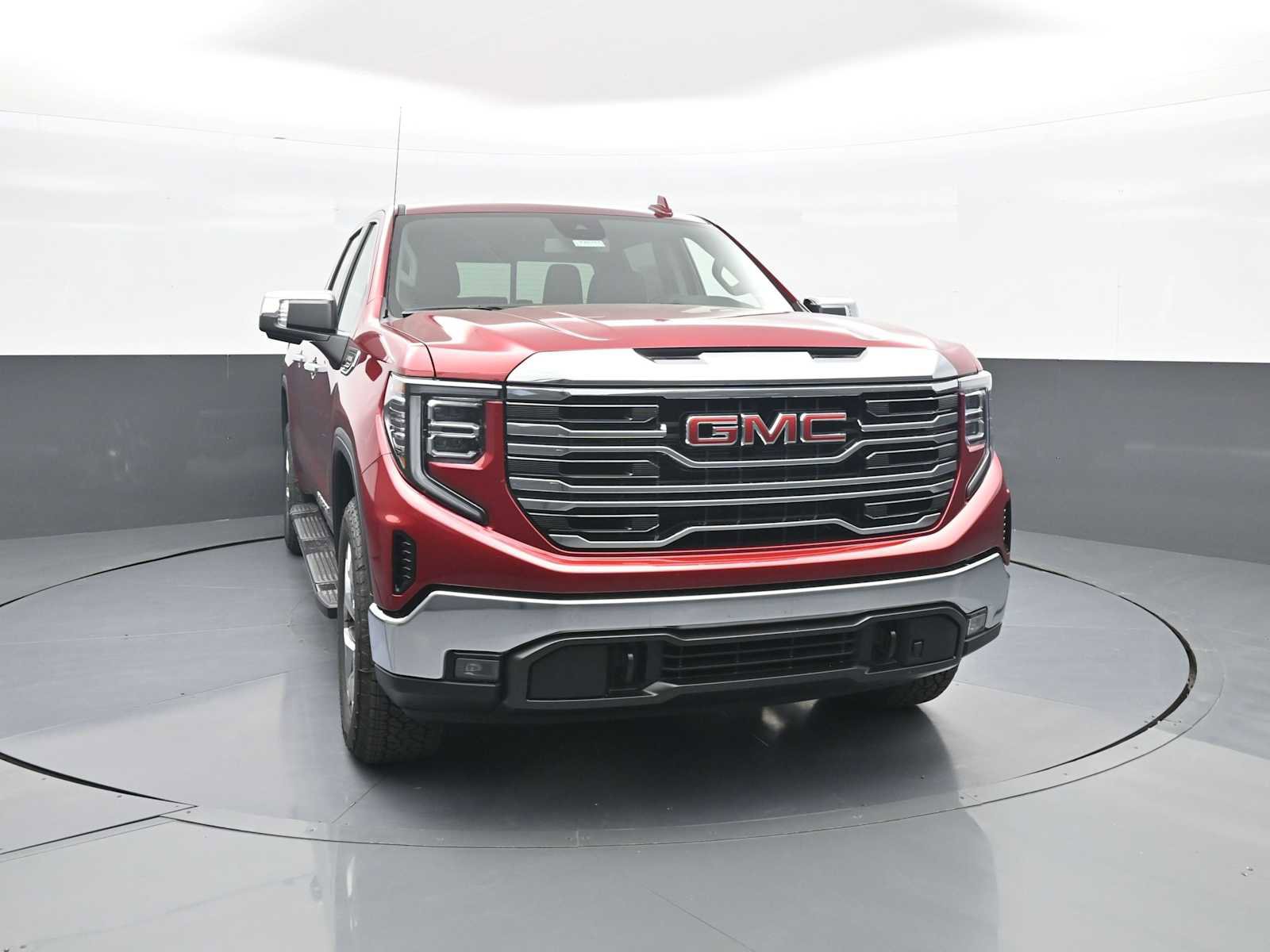 New 2026 GMC Sierra 1500 SLT w/ SLT Premium Package AWD/4WD image 2