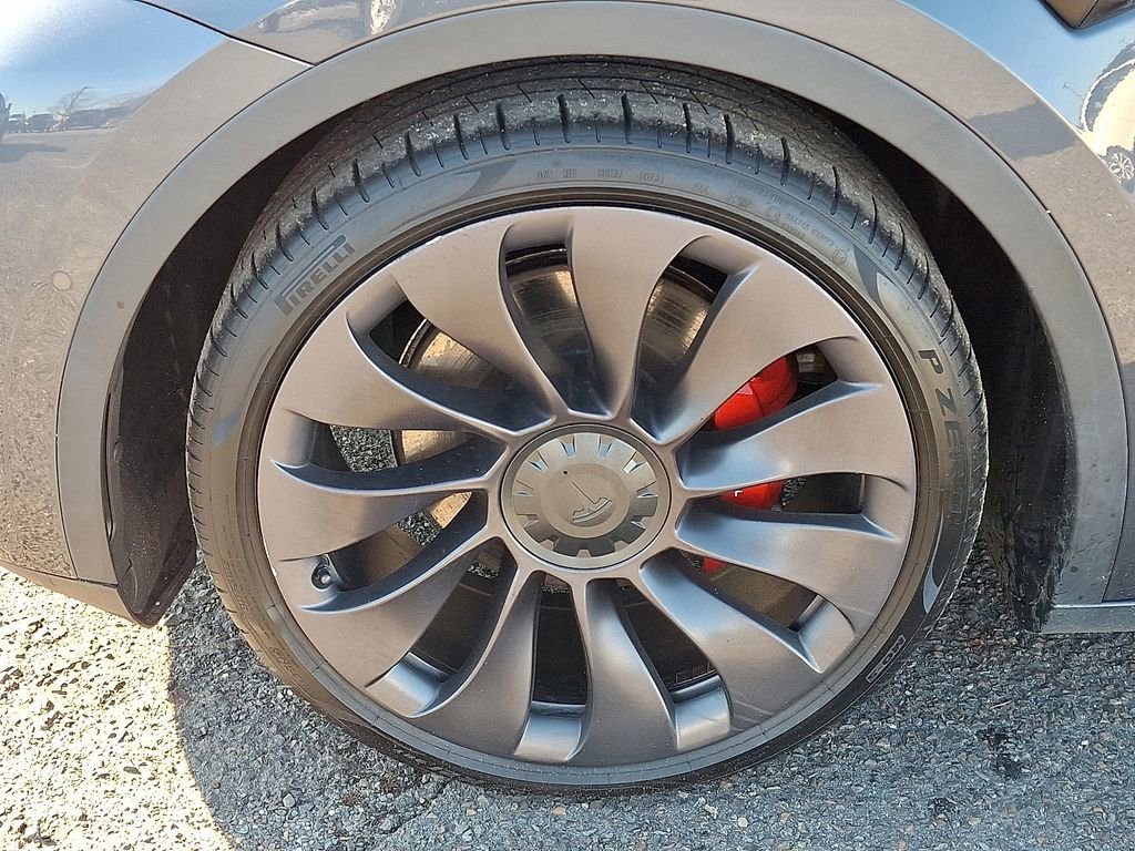 Used 2022 Tesla Model Y Performance image 27