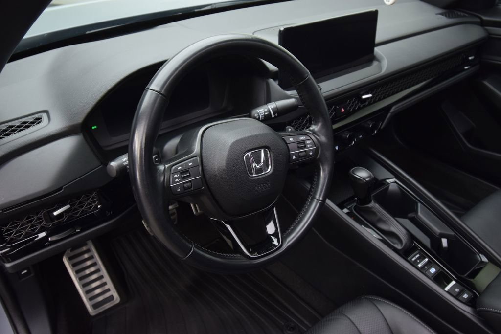 Used 2023 Honda Accord Sport image 15