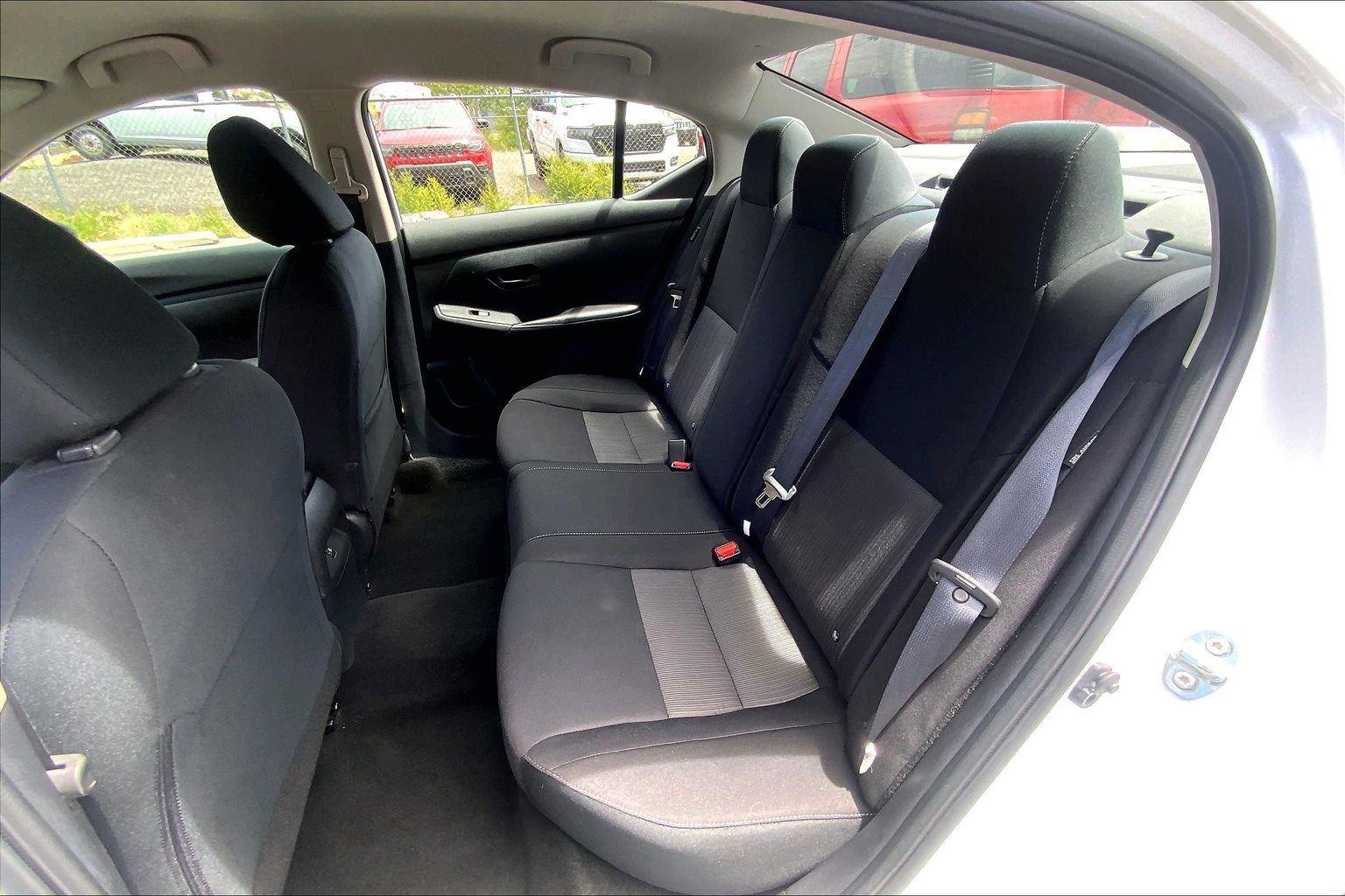 Used 2024 Nissan Sentra SV FWD image 26