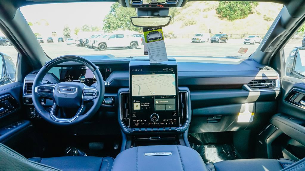 New 2026 GMC Yukon Denali w/ Sun & Power Step Package image 13