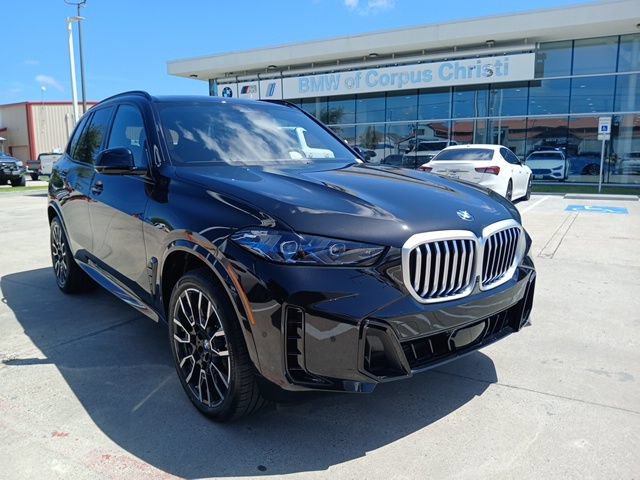New 2026 BMW X5 xDrive40i w/ M Sport Package