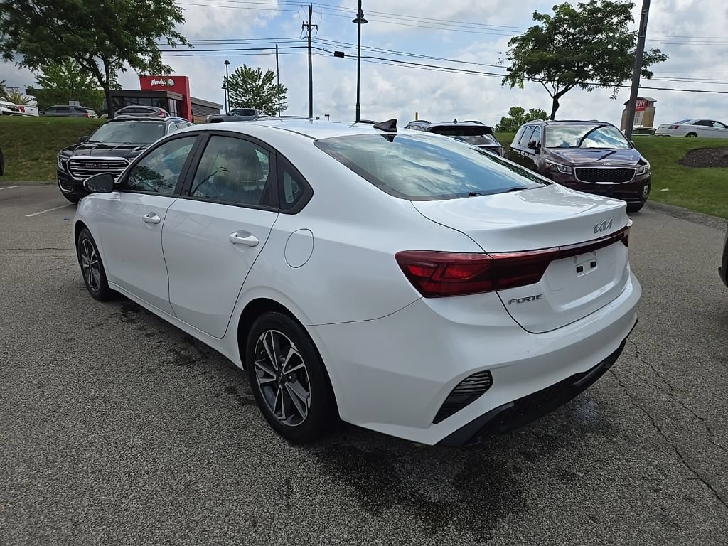 Certified 2024 Kia Forte LXS FWD image 6