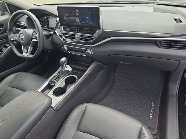 Certified 2023 Nissan Altima 2.5 SR w/ SR Premium Package image 11
