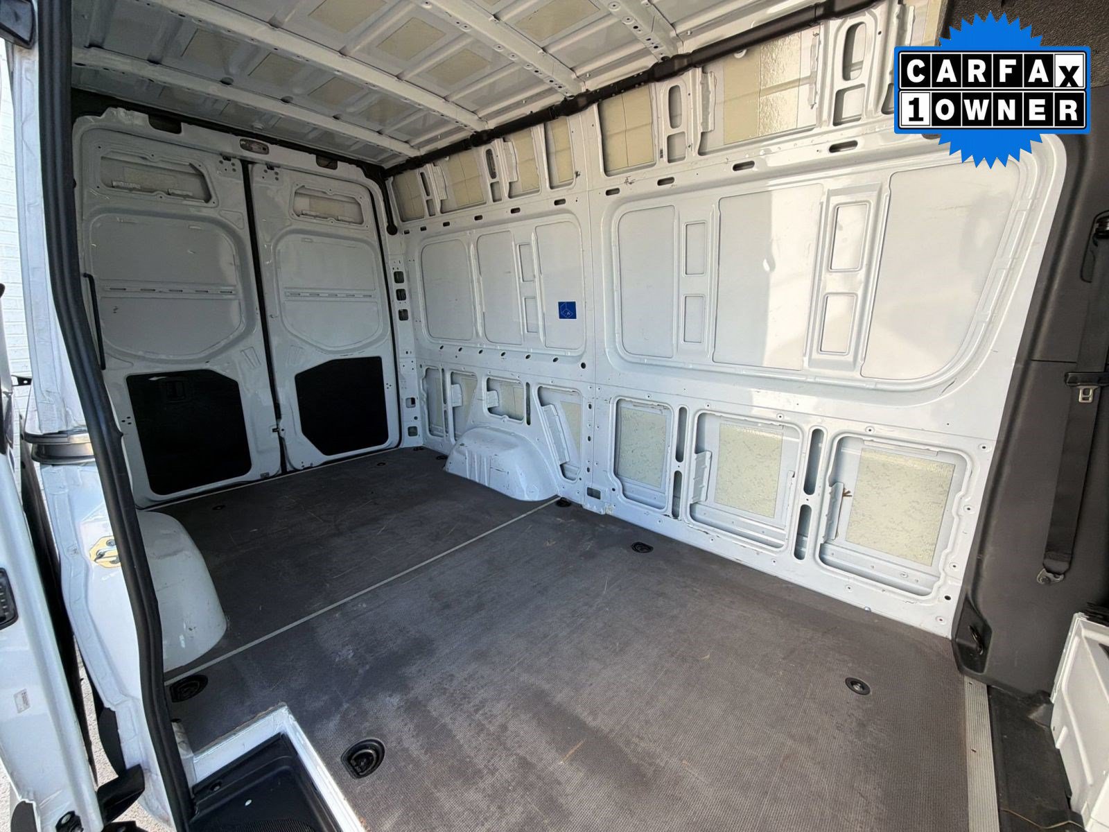 Used 2025 Mercedes-Benz Sprinter 2500 image 22