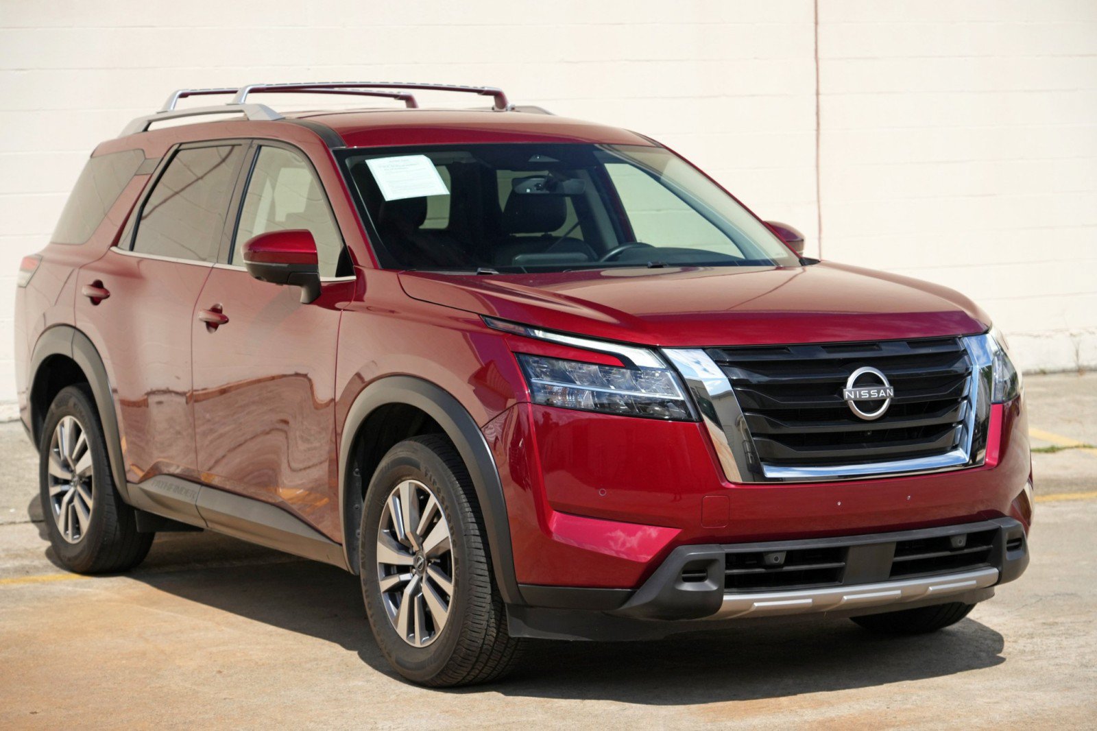 Used 2023 Nissan Pathfinder SL FWD image 52