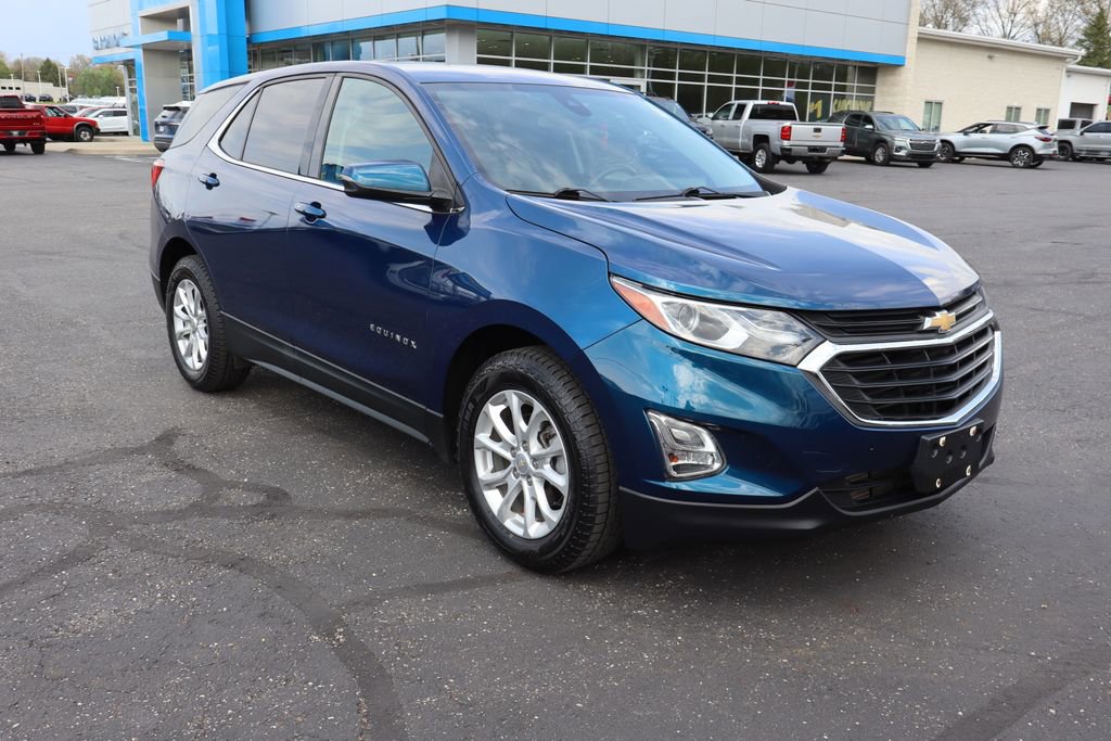 Used 2019 Chevrolet Equinox LT w/ Driver Convenience Package FWD image 2