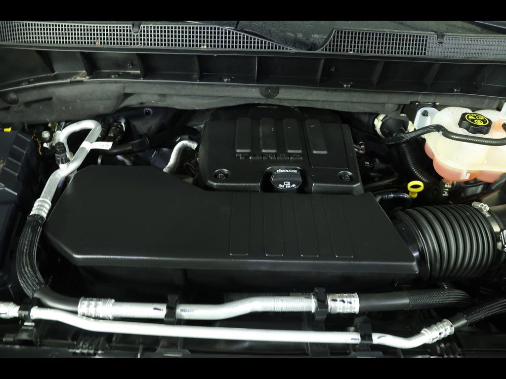 Used 2023 Chevrolet Silverado 1500 Custom w/ 2.7L Blackout Package AWD/4WD image 26