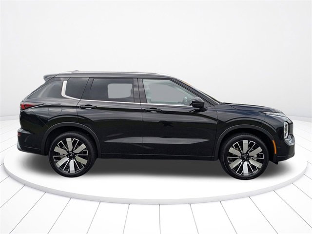 New 2025 Mitsubishi Outlander SEL image 2
