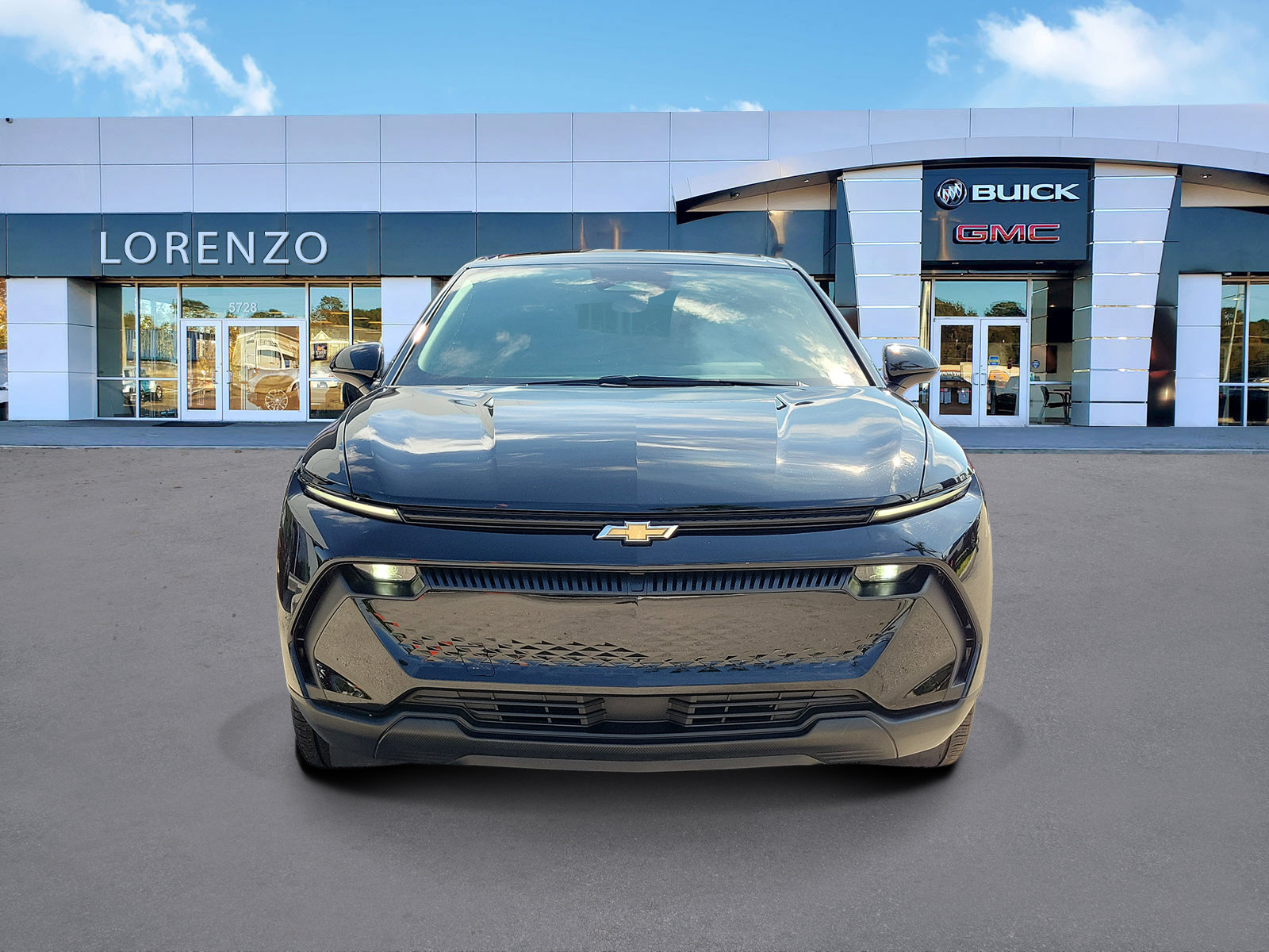 Used 2025 Chevrolet Equinox EV LT FWD image 2