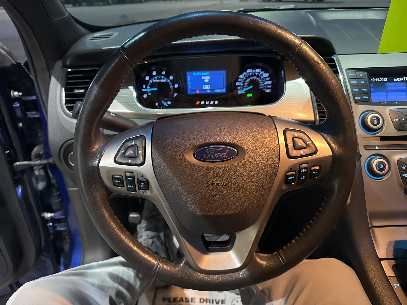 Used 2014 Ford Taurus SEL image 25