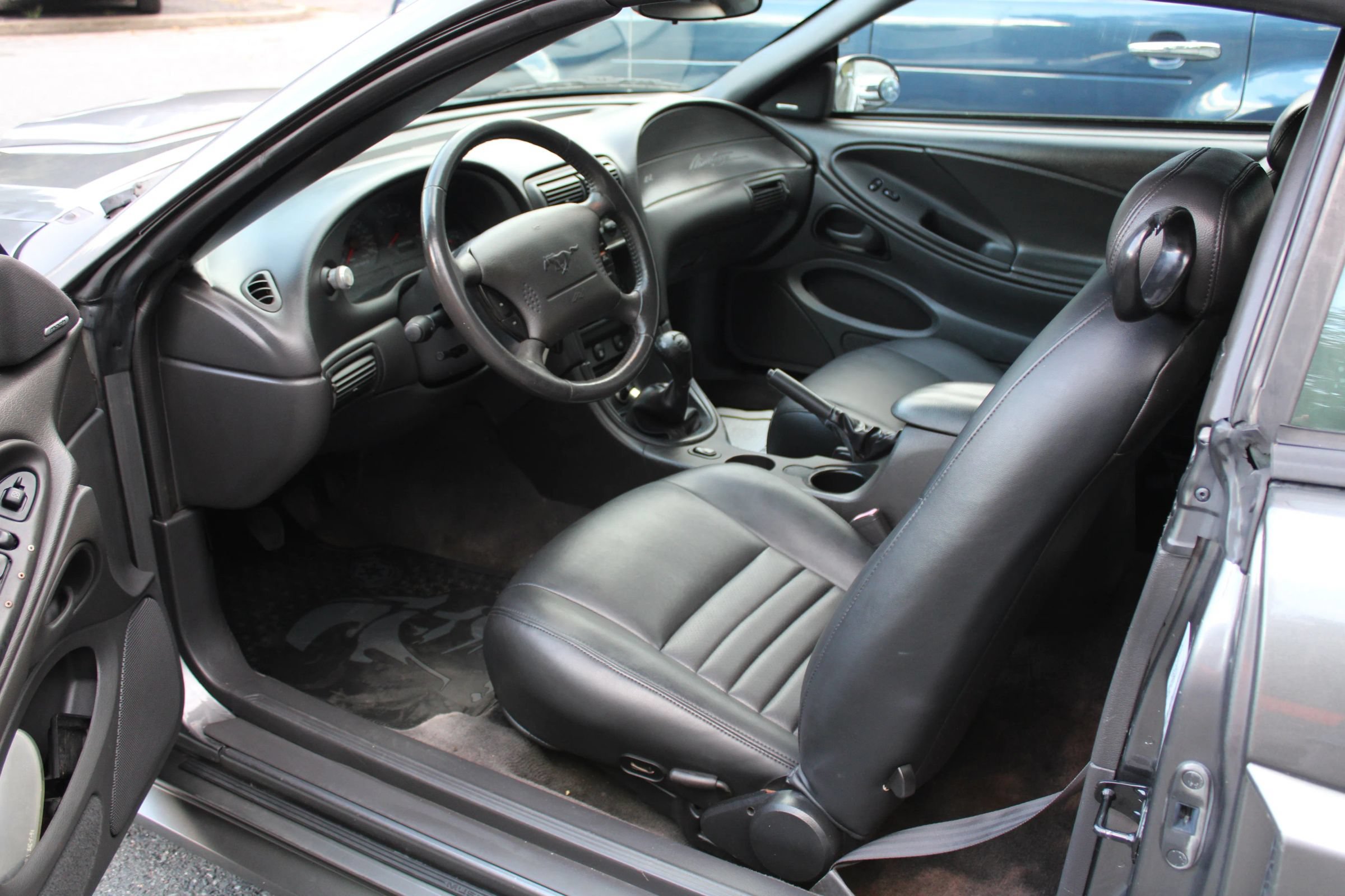 Used 2004 Ford Mustang GT RWD image 20