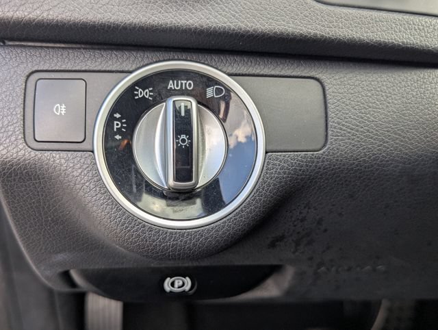 Used 2013 Mercedes-Benz C 250 Sedan image 13