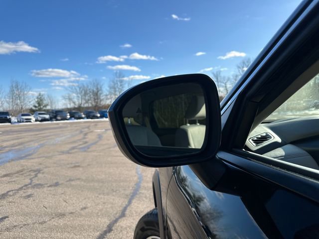 Used 2024 Nissan Rogue SV image 14