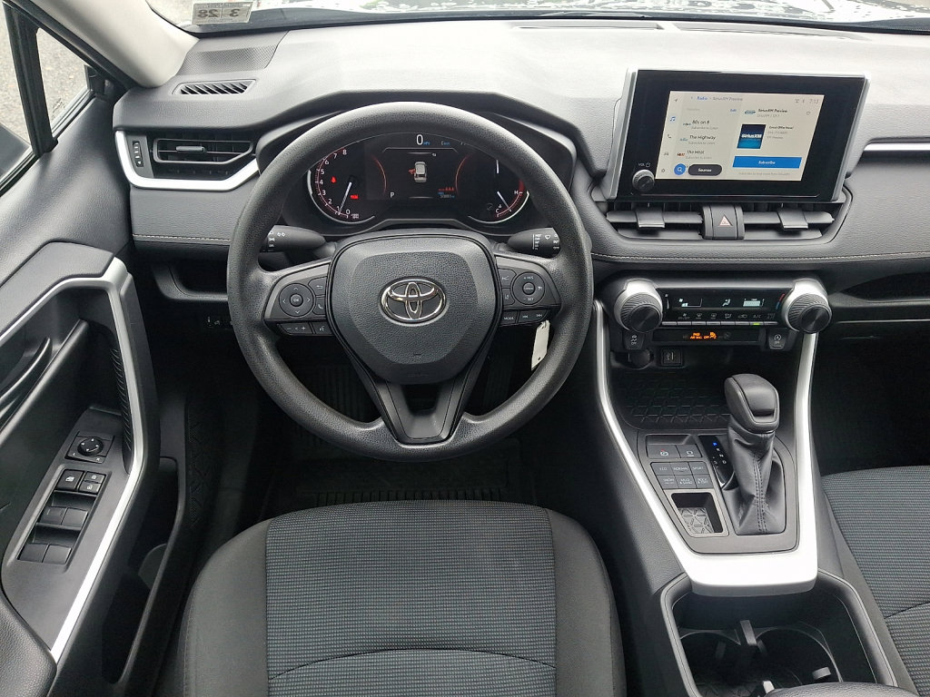 Used 2023 Toyota RAV4 LE AWD/4WD image 21