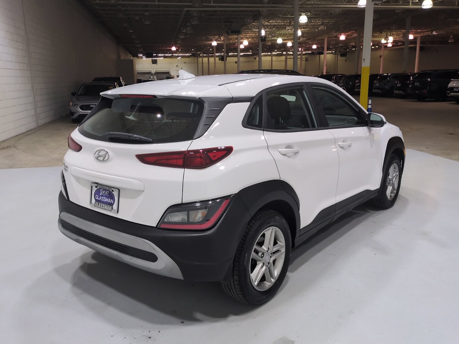Certified 2023 Hyundai Kona SE FWD image 3