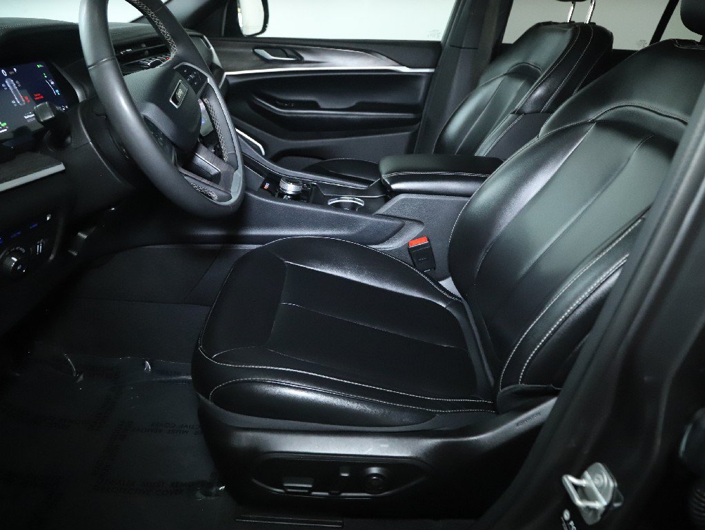 Used 2024 Jeep Grand Cherokee Limited 4xe AWD/4WD image 19