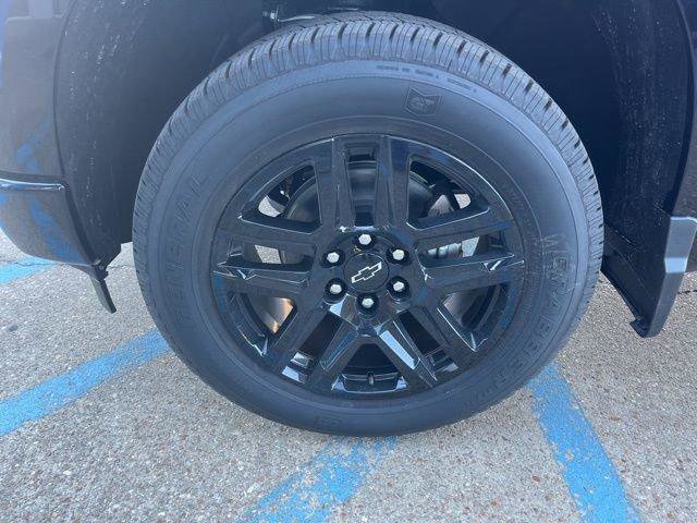 New 2026 Chevrolet Silverado 1500 Custom image 6