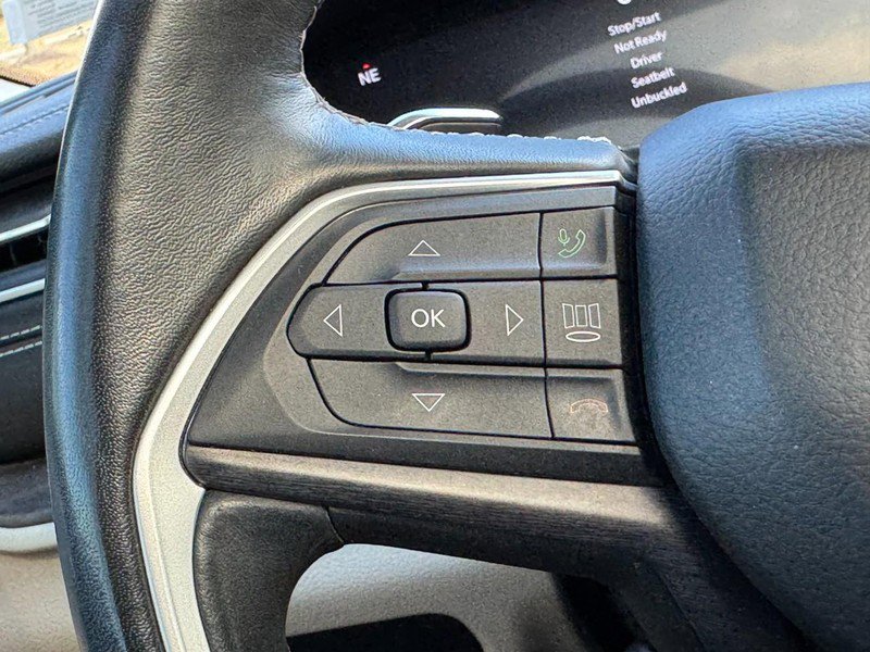 Used 2021 Jeep Grand Cherokee L Limited w/ Luxury Tech Group II image 19