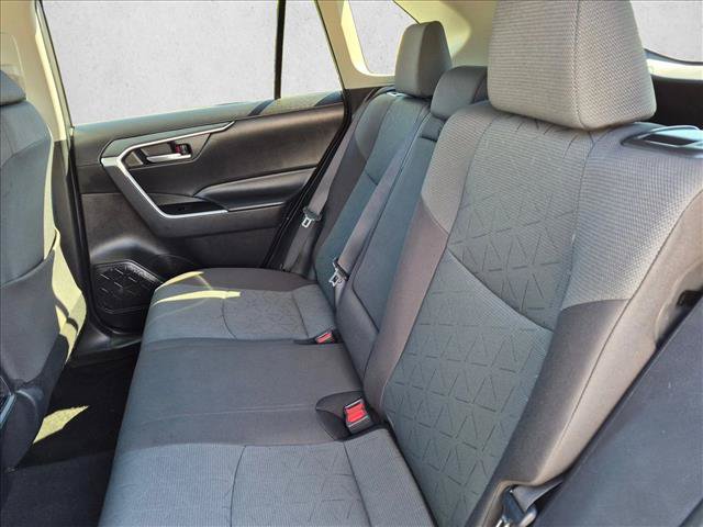 Used 2025 Toyota RAV4 XLE FWD image 17
