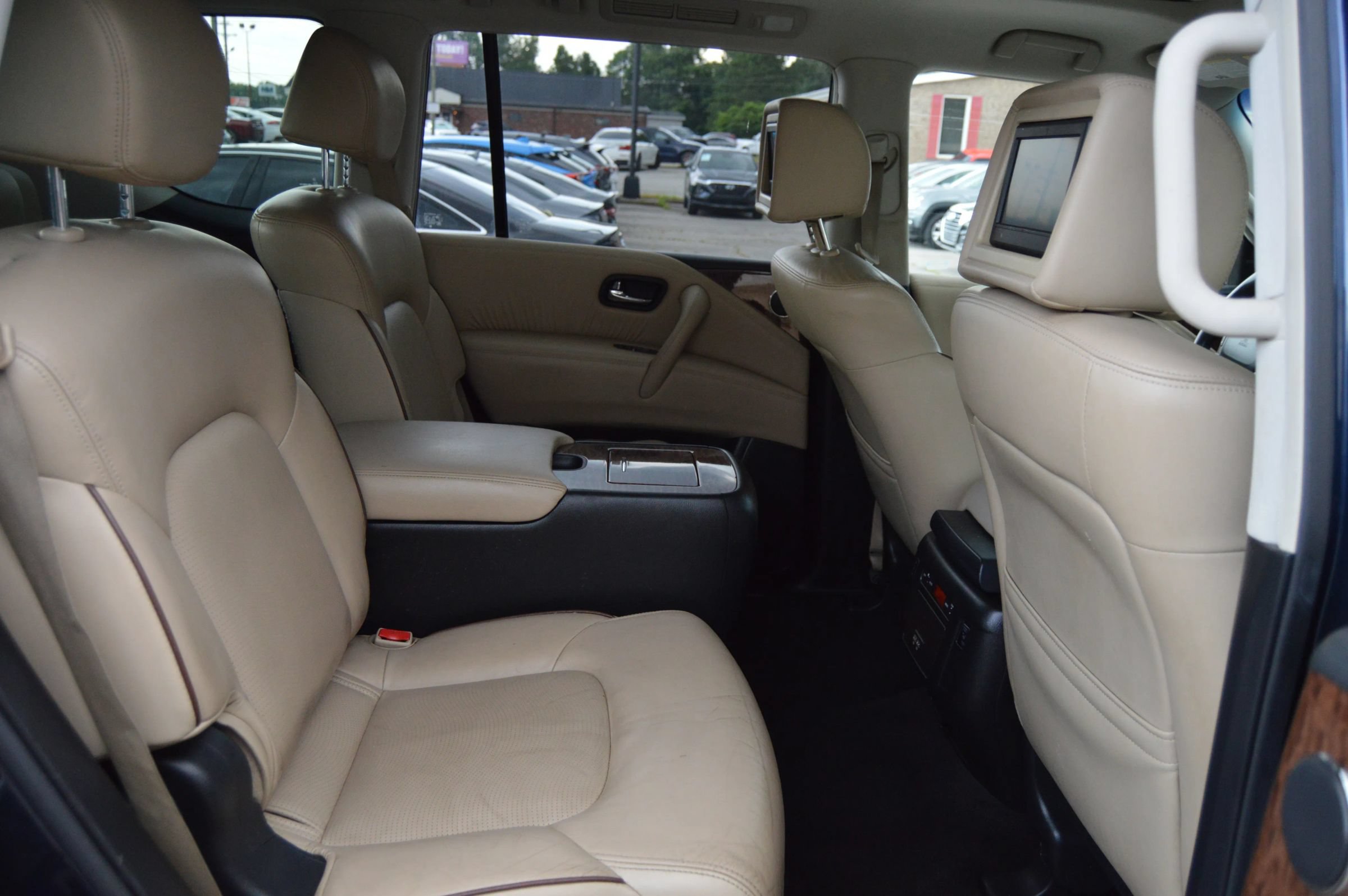 Used 2017 Nissan Armada Platinum w/ Captain Seat Package AWD/4WD image 34