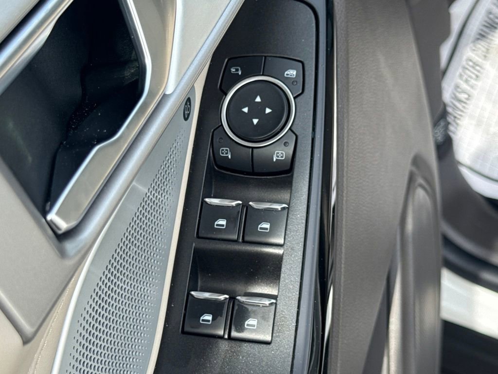 Used 2023 Ford Explorer Platinum w/ Technology Package image 31
