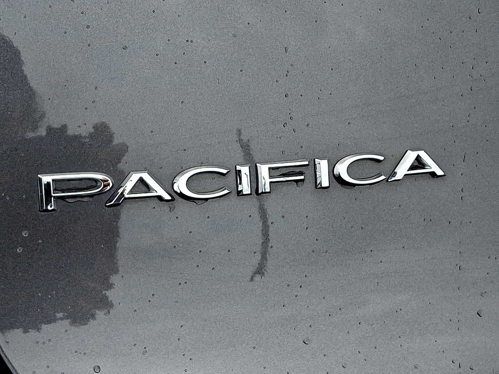 Used 2023 Chrysler Pacifica Touring-L FWD image 30
